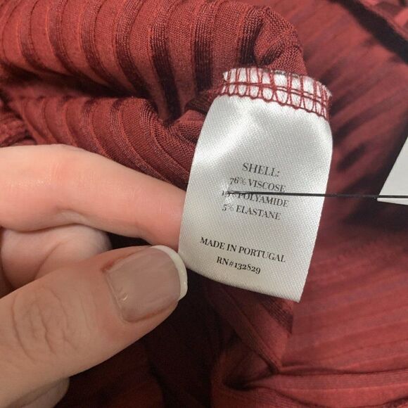 L’acadamie Authentic Solid Burgundy Red Long Sleeve V Neck MIDI Dress Small - Picture 7 of 8